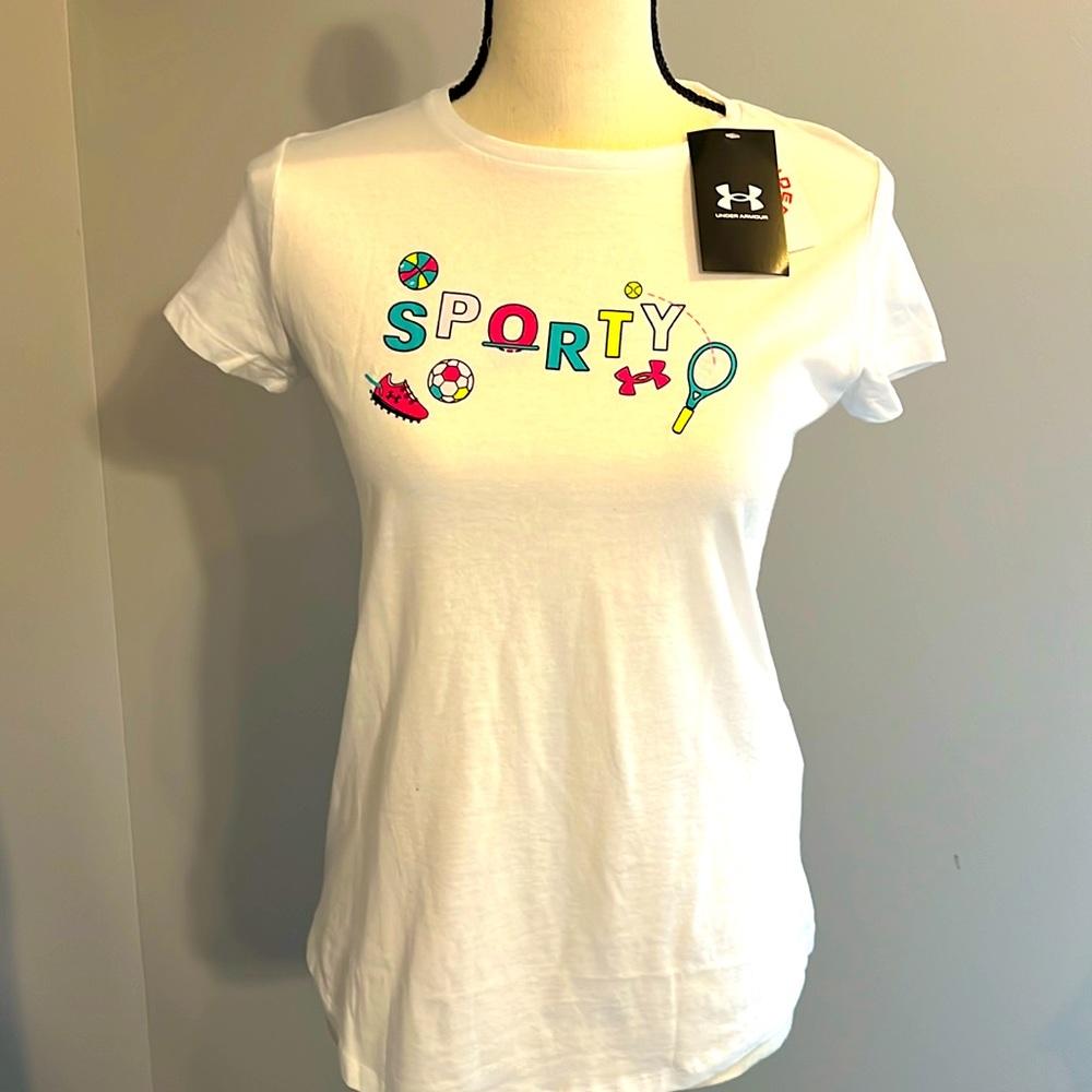 NWT Under Armour Girls T-Shirt